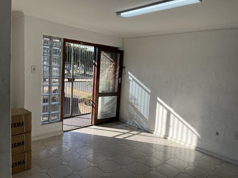 To Let commercial Property for Rent in Montague Gardens Western Cape